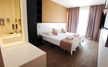 habitacion planet one hotel